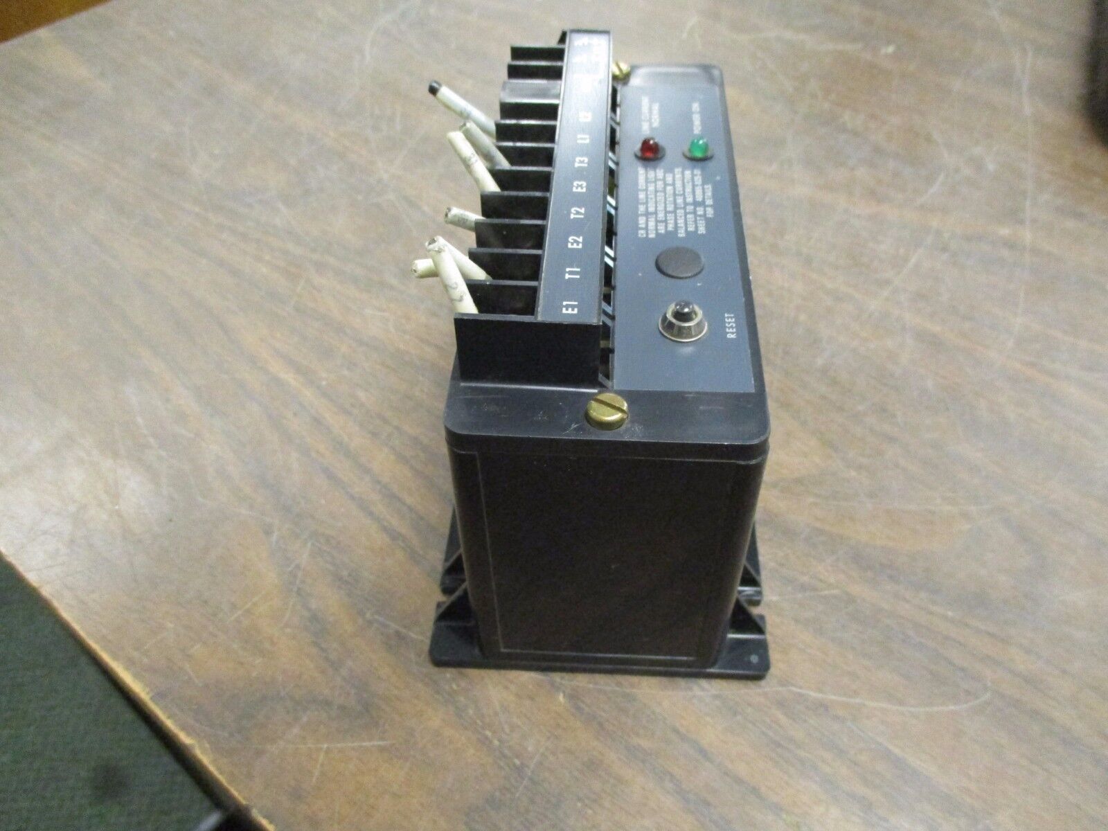 Allen-Bradley Line Current Monitor Relay 813S-COBM 480V 60Hz 5A Used