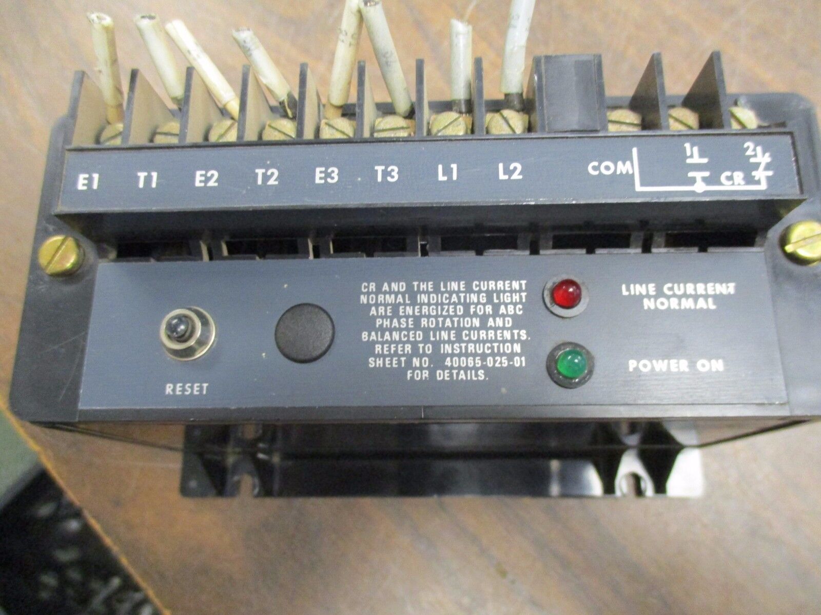 Allen-Bradley Line Current Monitor Relay 813S-COBM 480V 60Hz 5A Used