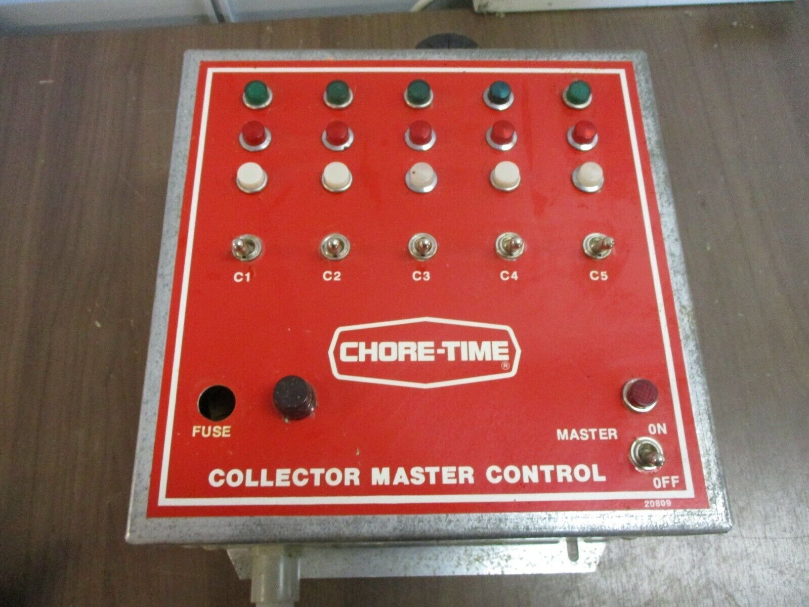 Chore-Time Collector Master Control 20809 *Missing Fuse* Used