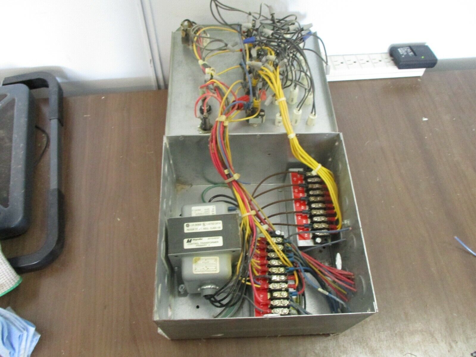 Chore-Time Collector Master Control 20809 *Missing Fuse* Used
