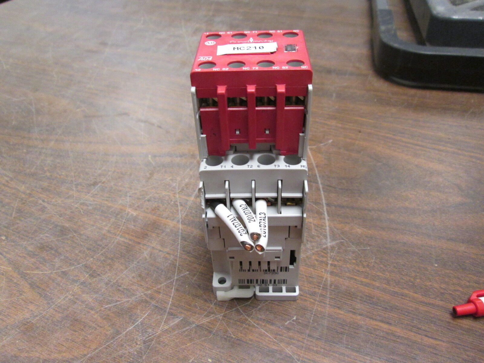 Allen-Bradley Safety Contactor 100S-C23L14C 200-220V/208-240V 50/60Hz Coil Used