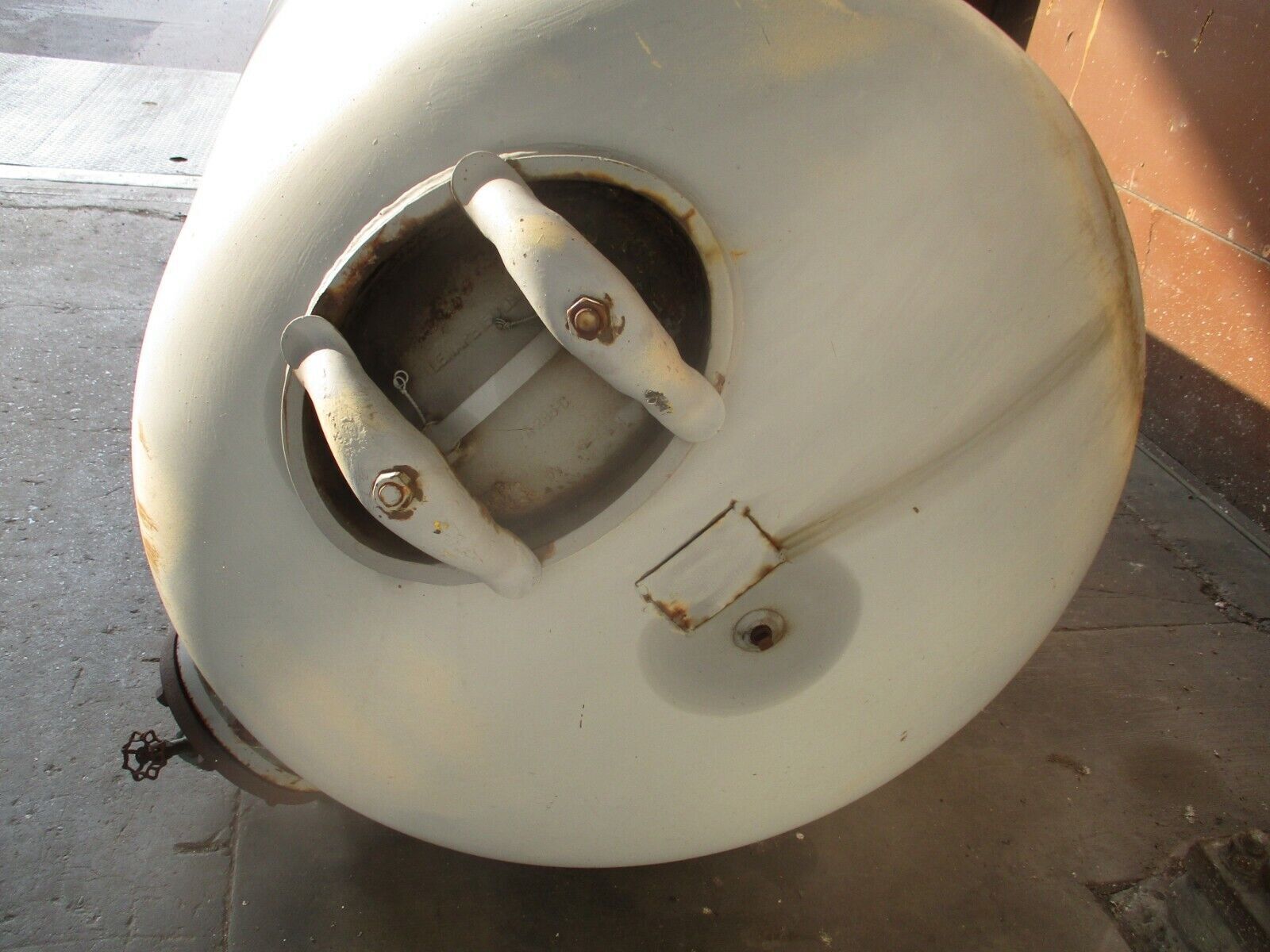 Stover Tanks Pressurized Water Tank 123722 700 Gallons 125PSI 450°F Used
