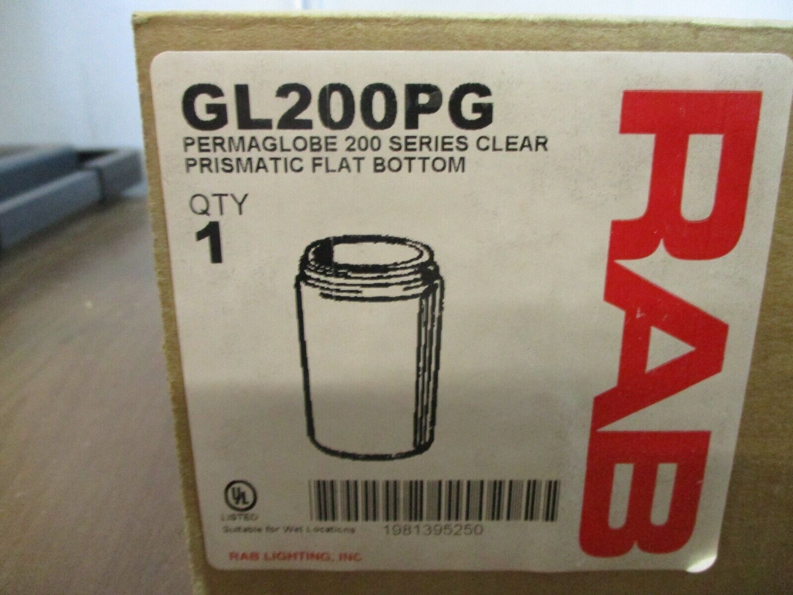 RAB 200 Series Permaglobe GL200PG Clear Prismatic Flat Bottom New Surplus