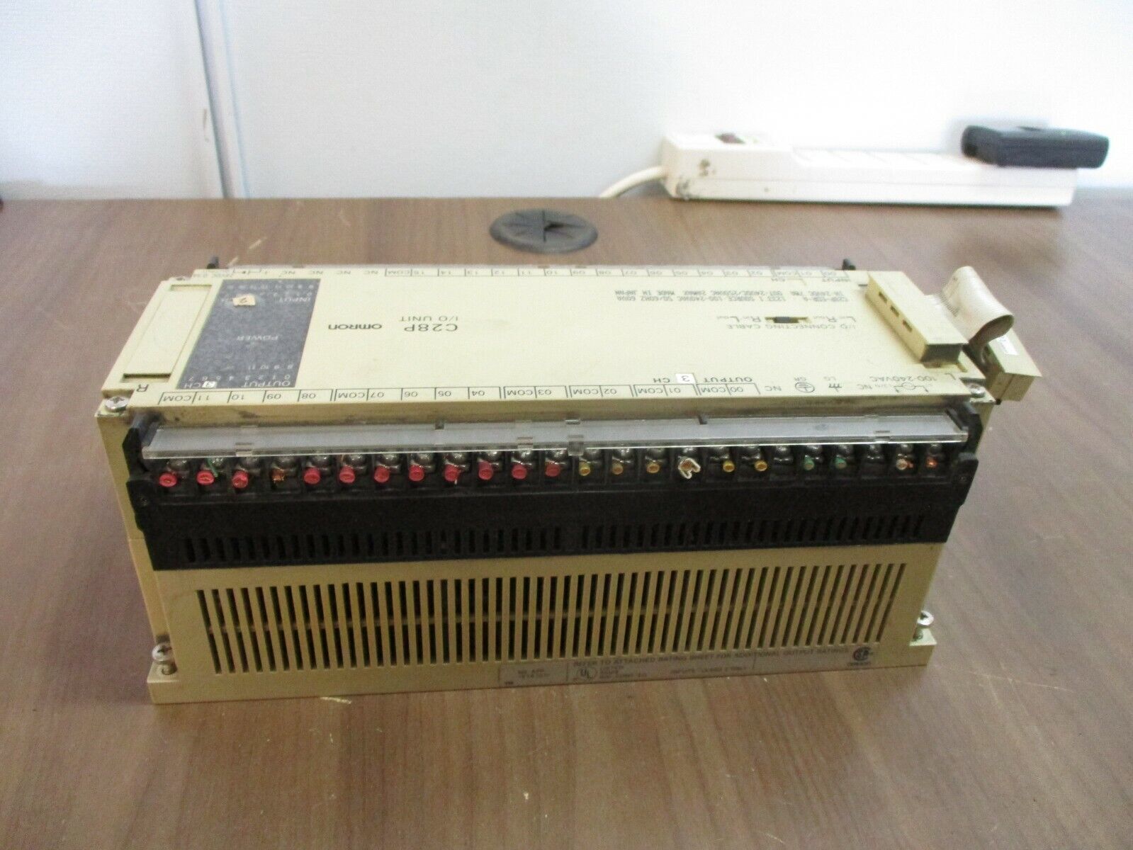 Omron C28P I/O Unit C28P-EDR-A Used