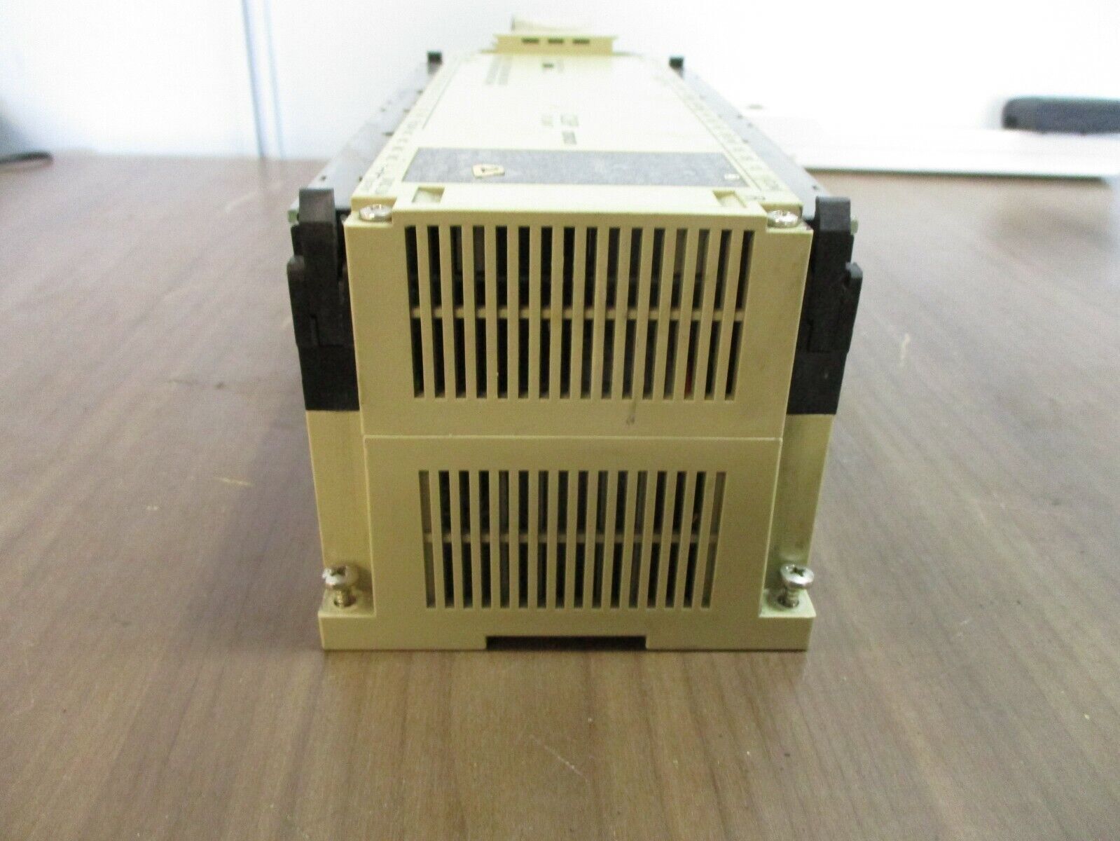 Omron C28P I/O Unit C28P-EDR-A Used