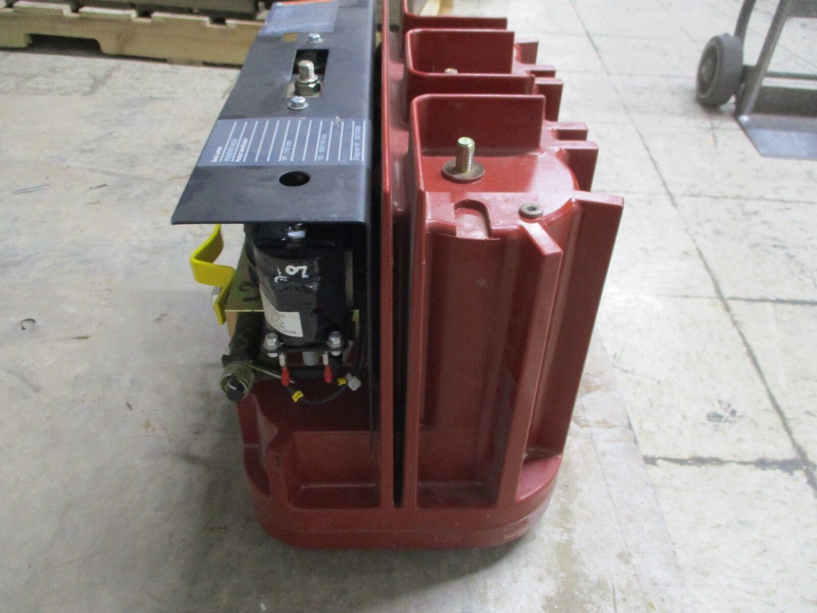 Merlin Gerin/Square D Rollarc SF6 Contactor 400A 12KV Used