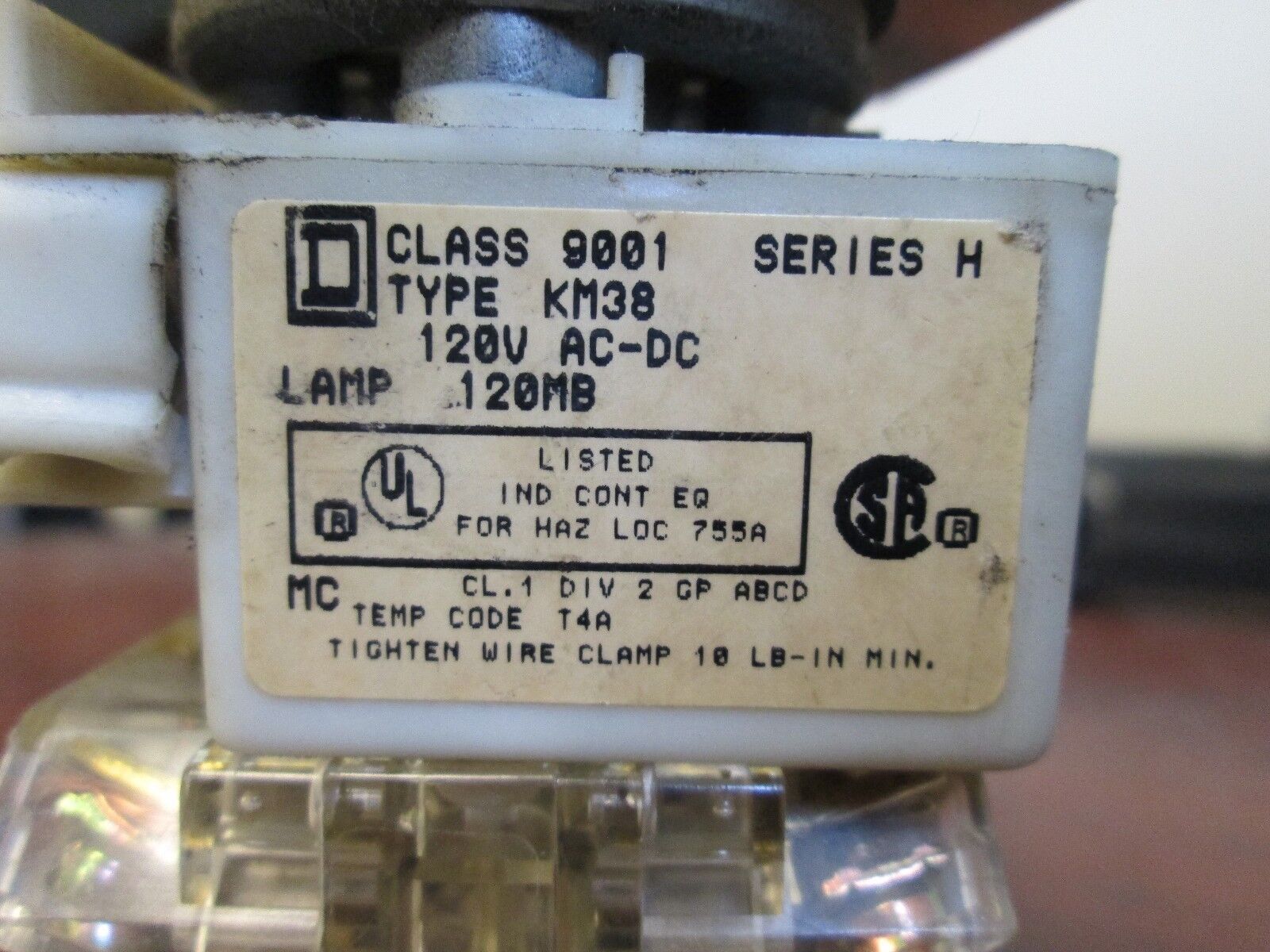 Square D Push Button 9001 KM38 120V Green Used