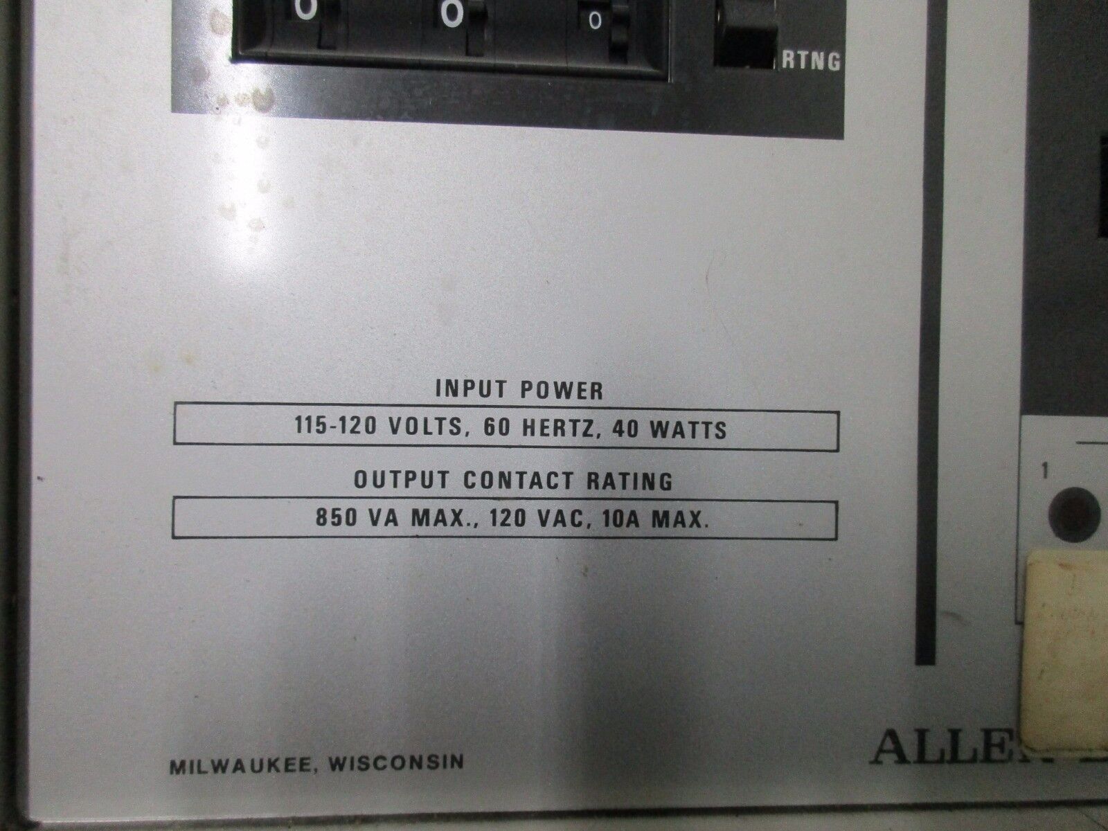 Allen-Bradley Demand/Schedule Controller 1820-A0D8 Ser. A Used