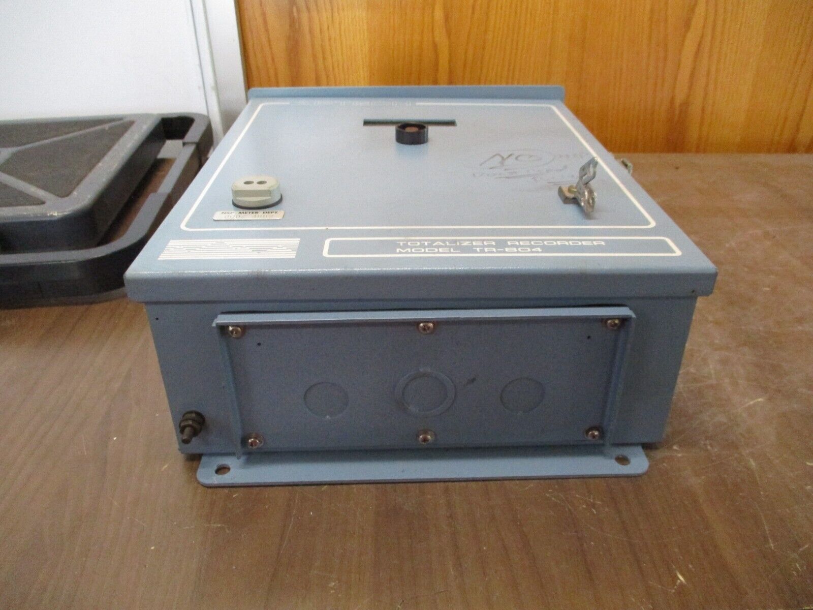 Aptech Totalizer Recorder TR-804 120/240/277V 60Hz Pulse Rate: 10/Sec Used