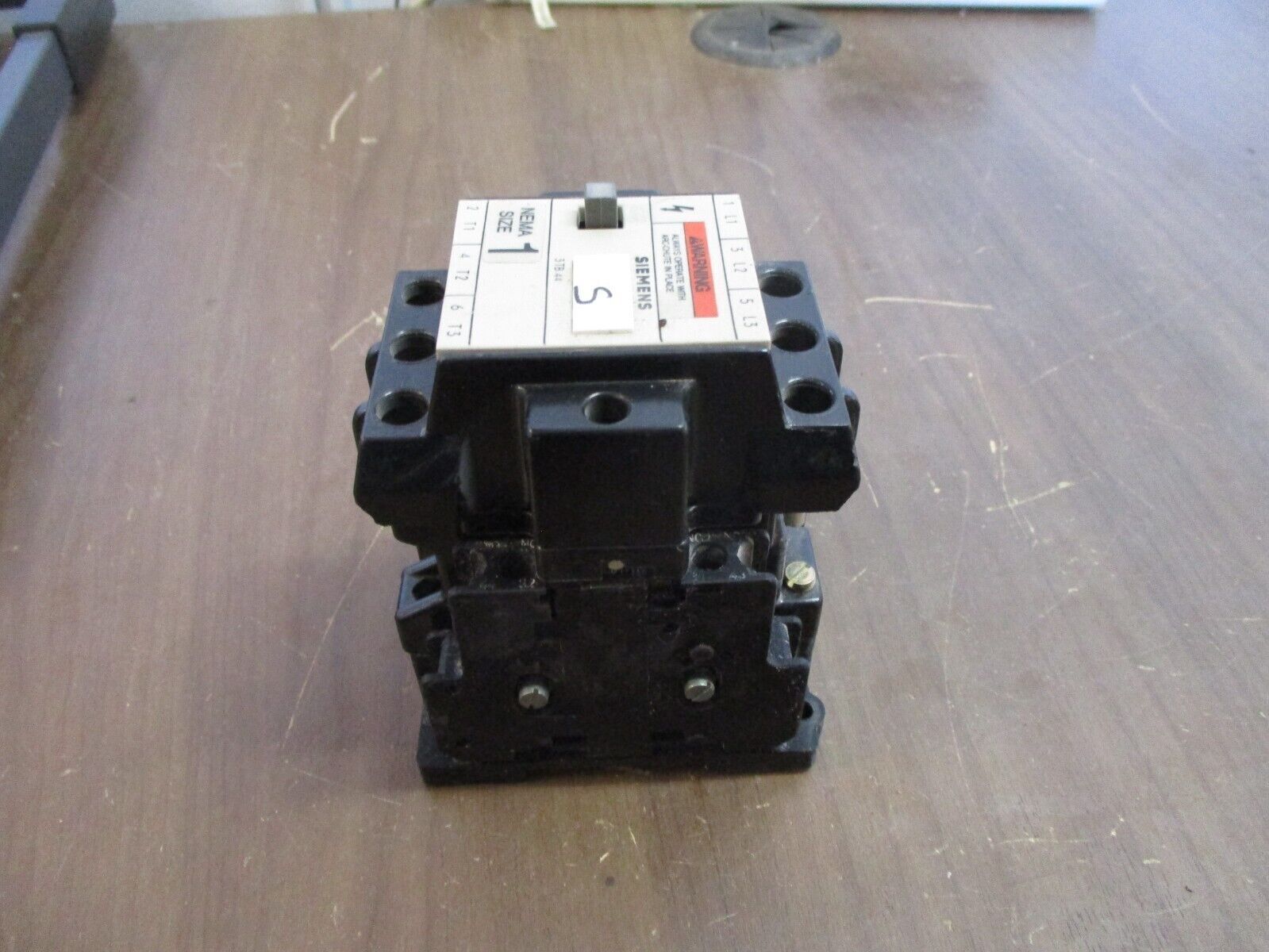 Siemens Size 1 Contactor 3TB44 17-0A 120V Coil 27A 600V Used