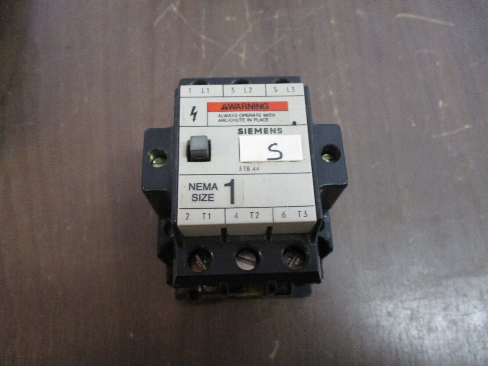Siemens Size 1 Contactor 3TB44 17-0A 120V Coil 27A 600V Used
