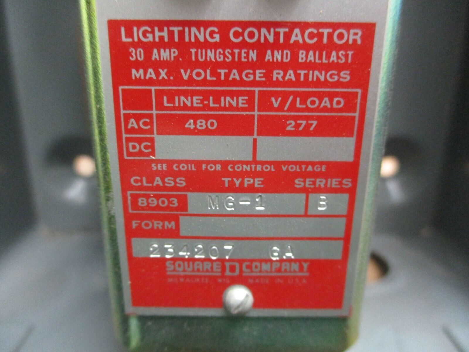 Square D Enclosed Lighting Contactor 8903 MG-1 Ser B 240V Coil 30A 277/480V Used