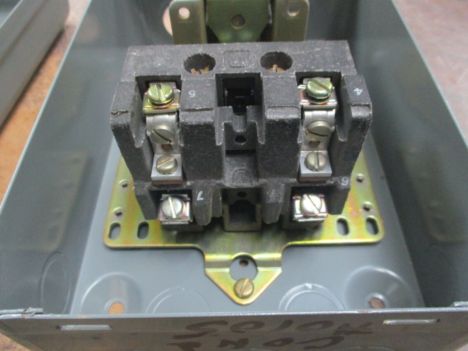 Square D Enclosed Lighting Contactor 8903 MG-1 Ser B 240V Coil 30A 277/480V Used