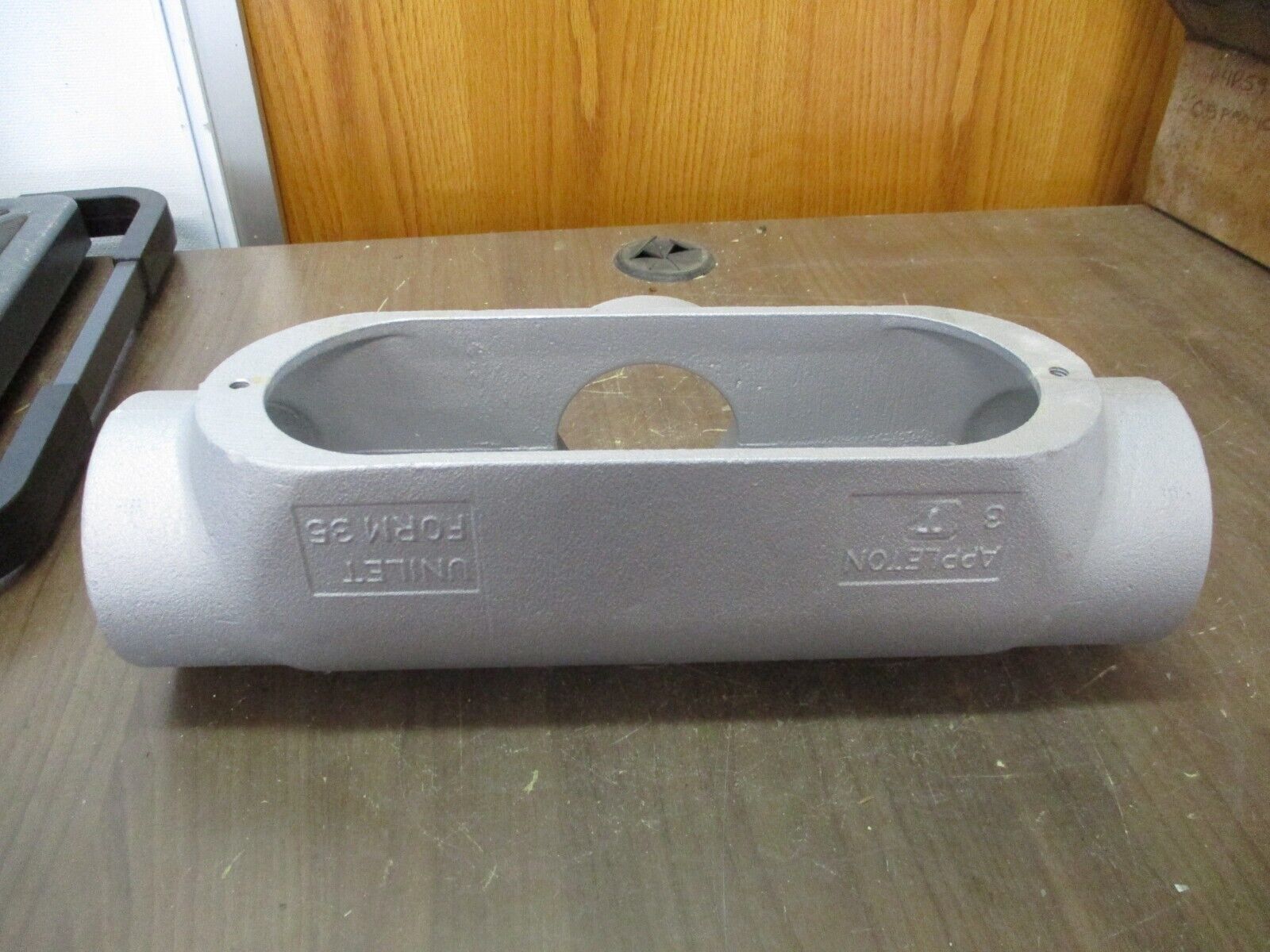 Appleton Aluminum Unilet T300-A 3" *Some Shelfwear* New Surplus