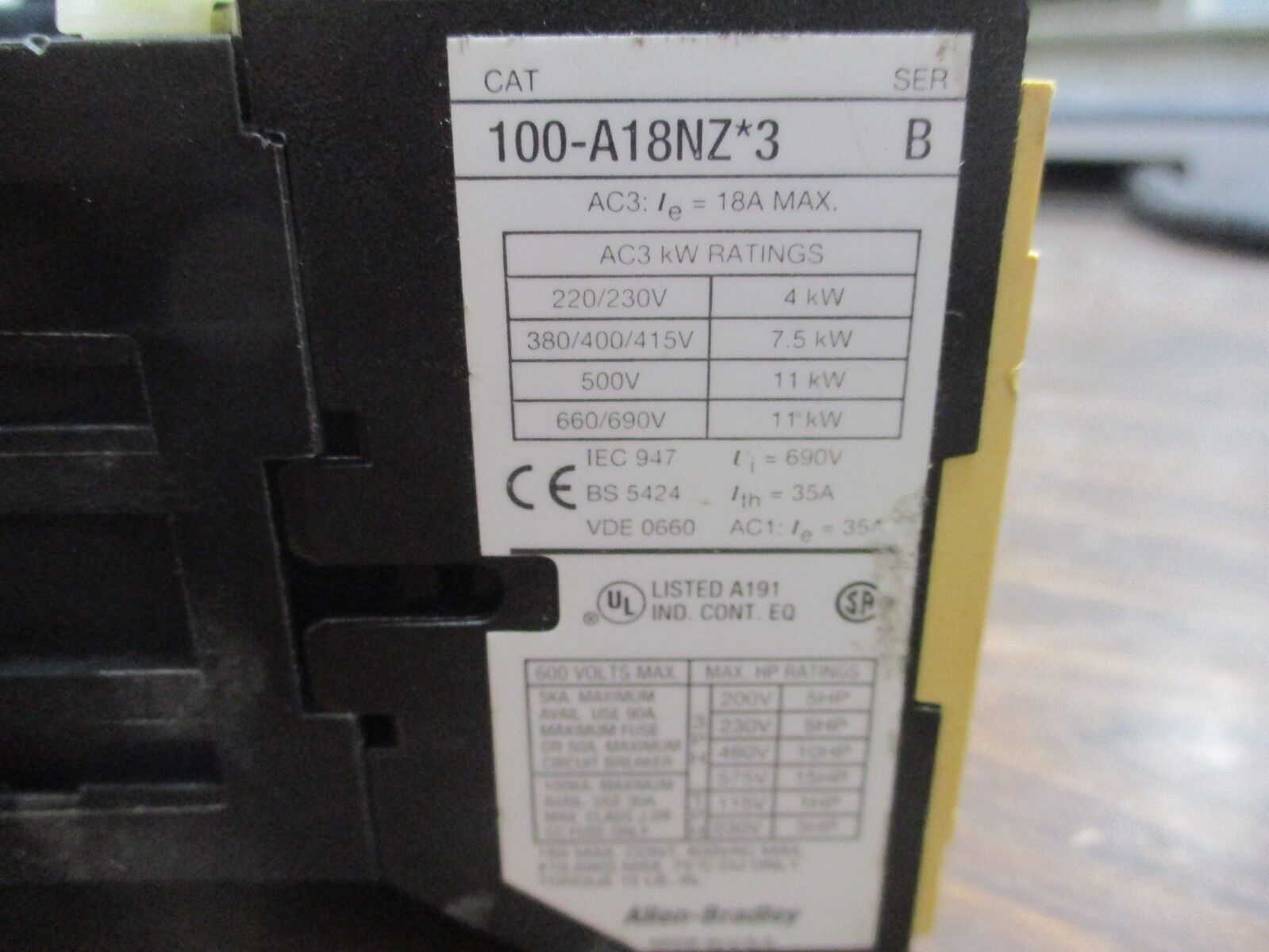 Allen-Bradley Contactor 100-A18NZ*3 24VDC Coil 18A 600V Used