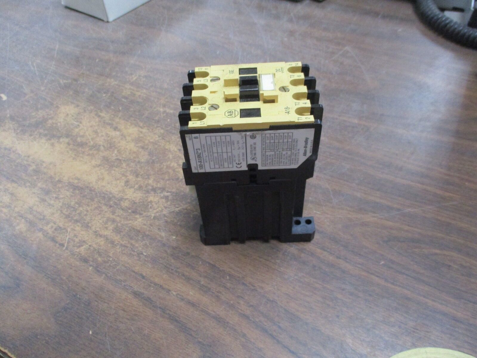 Allen-Bradley Contactor 100-A18NZ*3 24VDC Coil 18A 600V Used