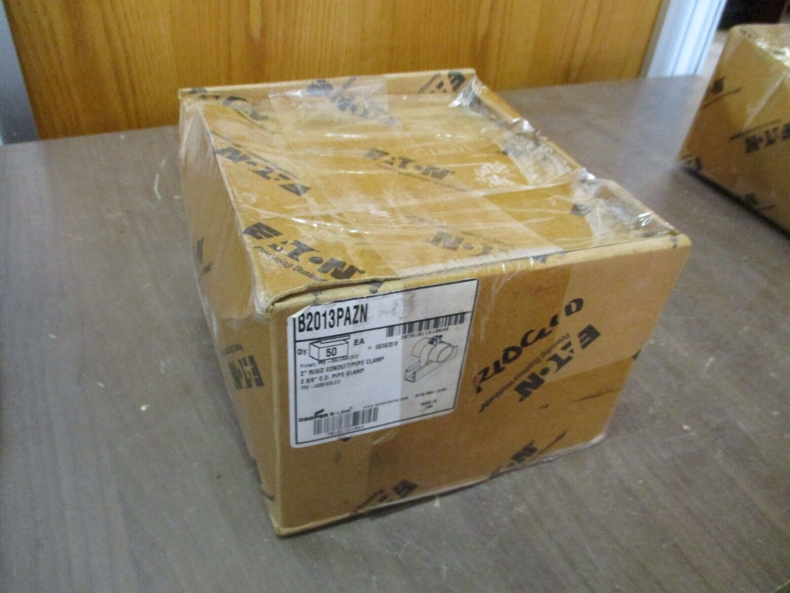 Cooper B-Line Rigid Conduit / Pipe Clamp B2013PAZN 2" *Box of 50* New Surplus