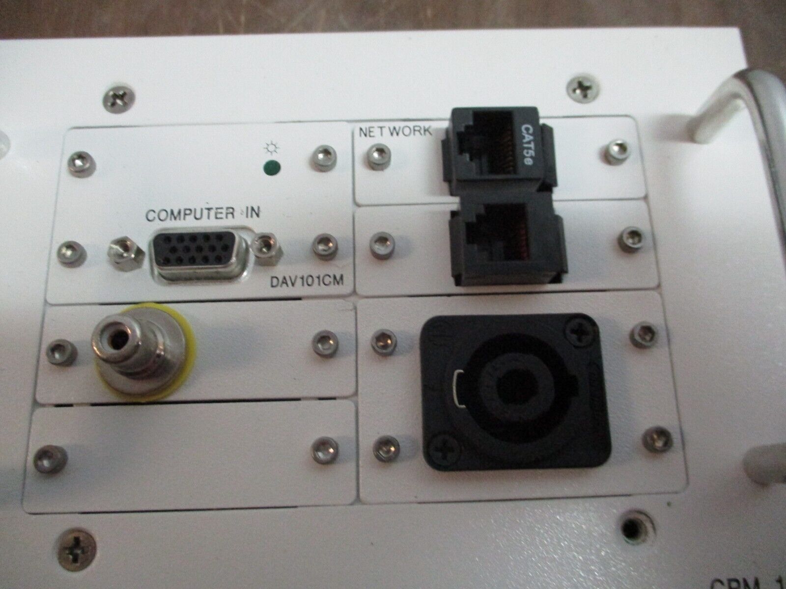 Extron AV Connectivity Panel CPM 103 *Missing (1) Screw* Used