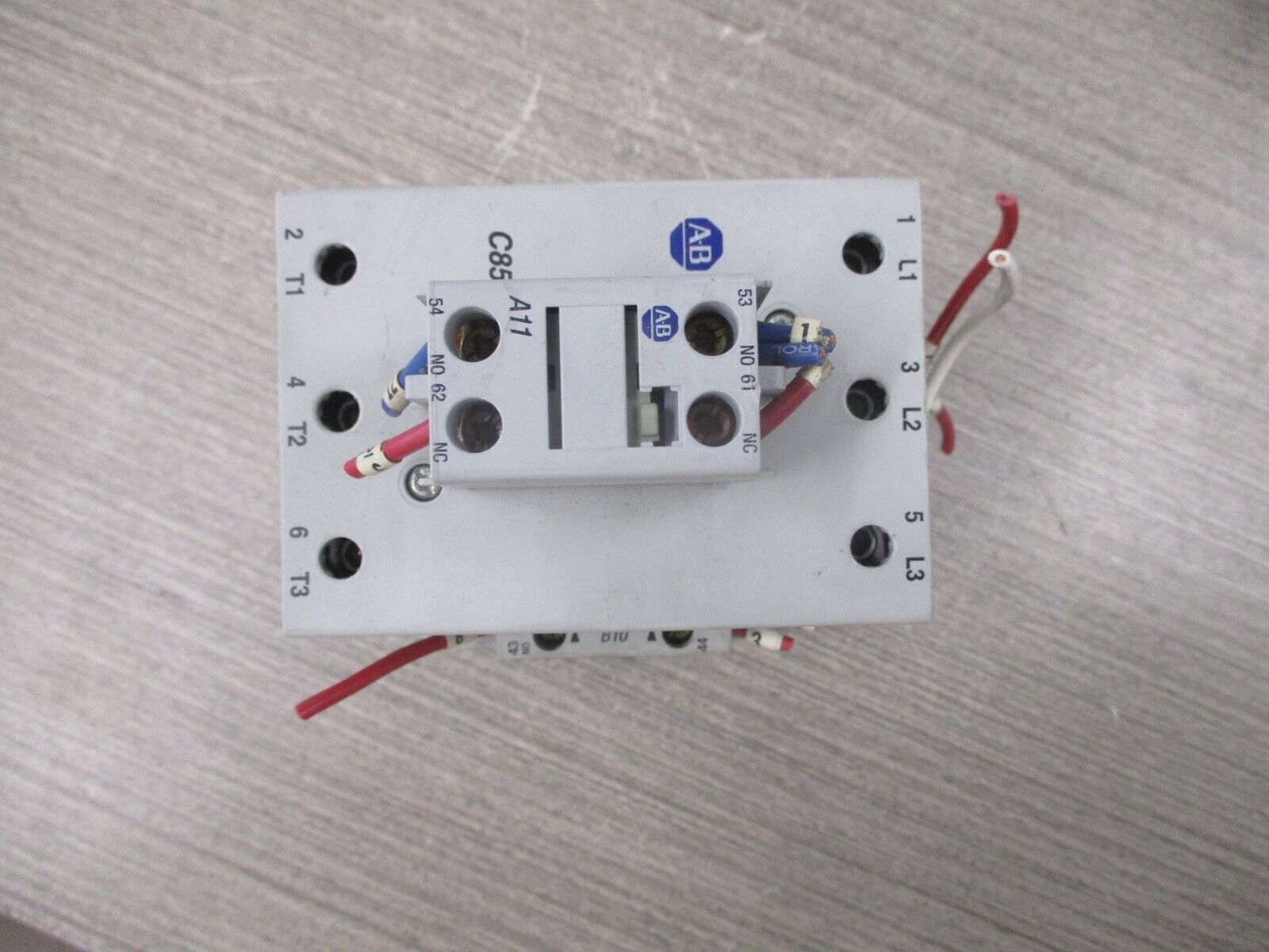 Allen-Bradley Contactor 100-C85*00 120V Coil 100A 600V w/ Aux Contact Block Used