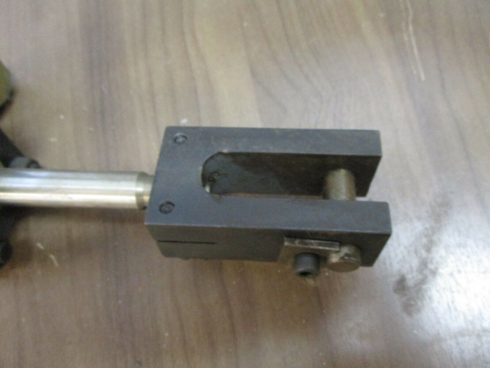 Parker Series 2H Hydraulic Cylinder 01.50 CBB2HLT14AC 11.000 3000PSI Used