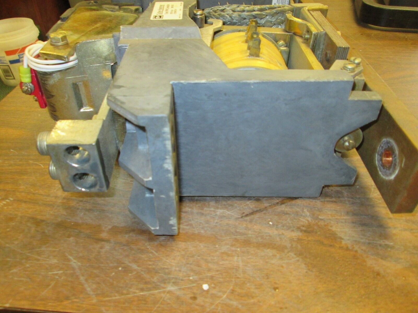 Cutler-Hammer Type DPM Contactor 2120A07G14 1250A 1000VDC Used