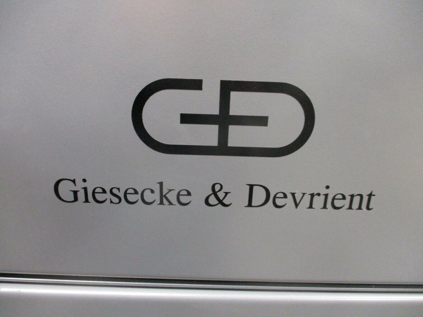 Giesecke & Devrient LVM.L Vacuum Pump 244074001 3.84kW/5HP 302 L/Min Used