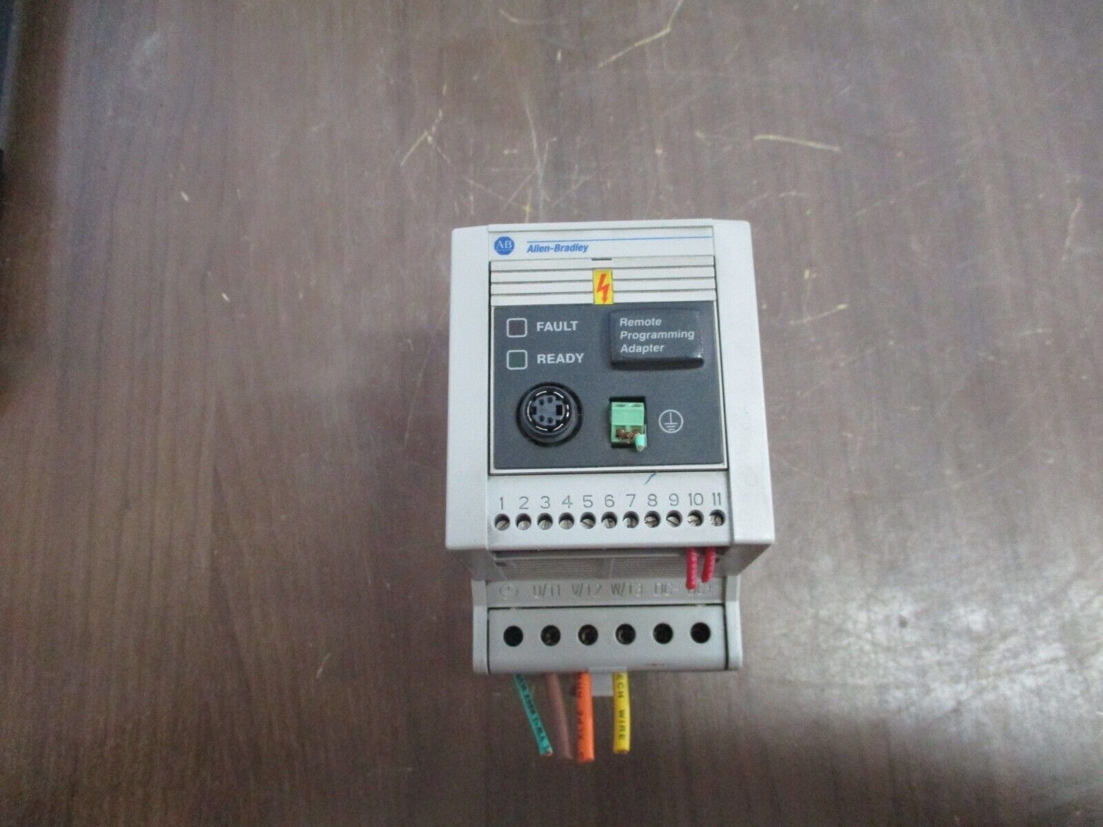 Allen-Bradley Smart Speed Controller 160-BA02NSF1 0.75Hp FRN: 7.06 Used