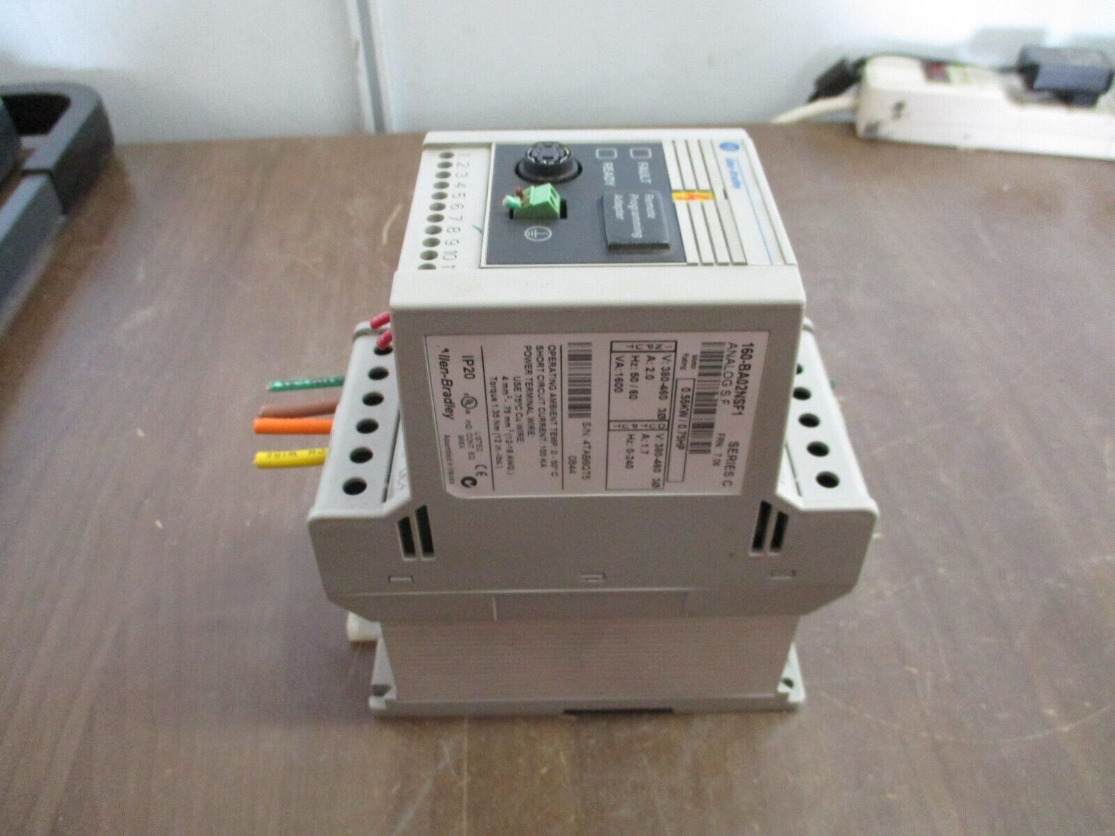 Allen-Bradley Smart Speed Controller 160-BA02NSF1 0.75Hp FRN: 7.06 Used