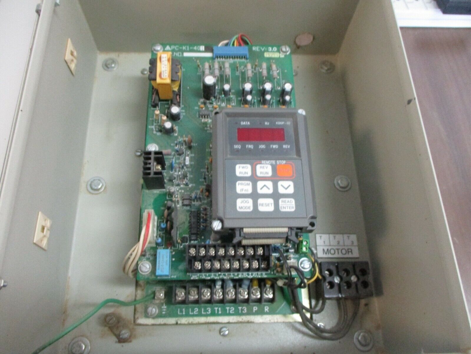 Motortronics AC Drive KP1-401-E-GF 1HP 400V 2.3A Nema 4X *Missing Front Switch*