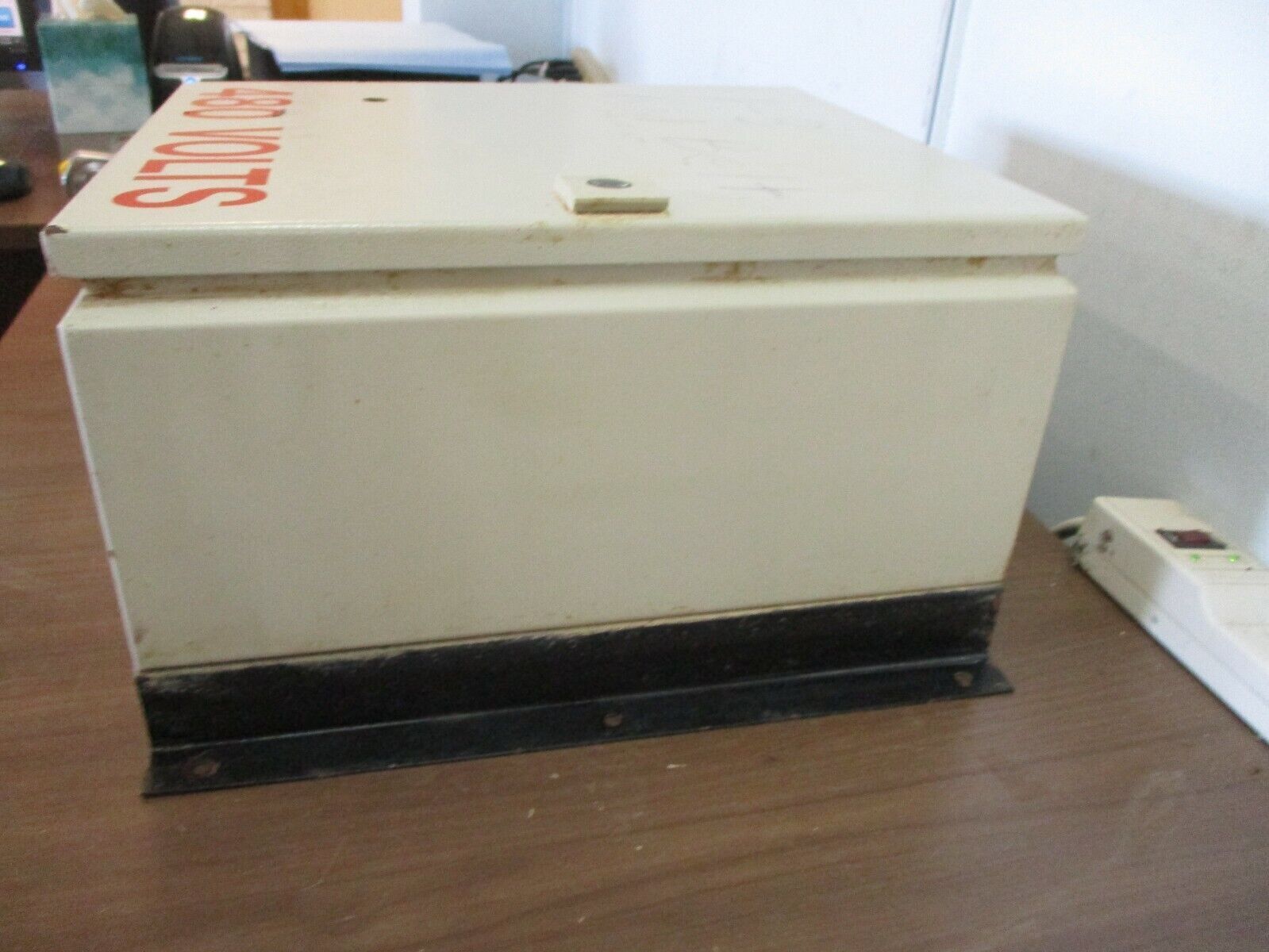 Motortronics AC Drive KP1-401-E-GF 1HP 400V 2.3A Nema 4X *Missing Front Switch*