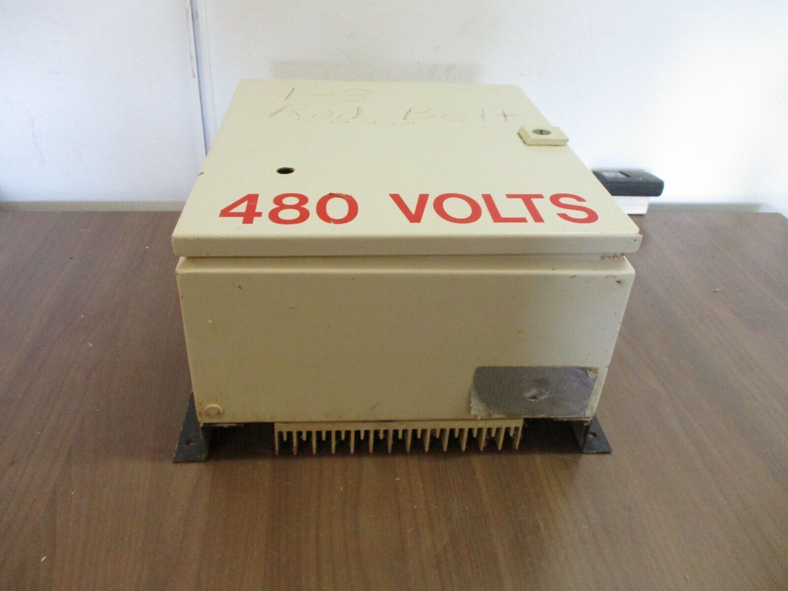 Motortronics AC Drive KP1-401-E-GF 1HP 400V 2.3A Nema 4X *Missing Front Switch*