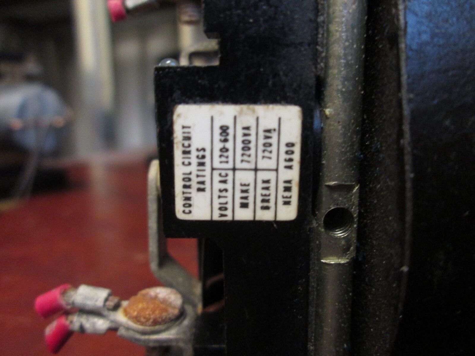 Allen-Bradley Inverse Time Relay 810-A03BR 600V Used