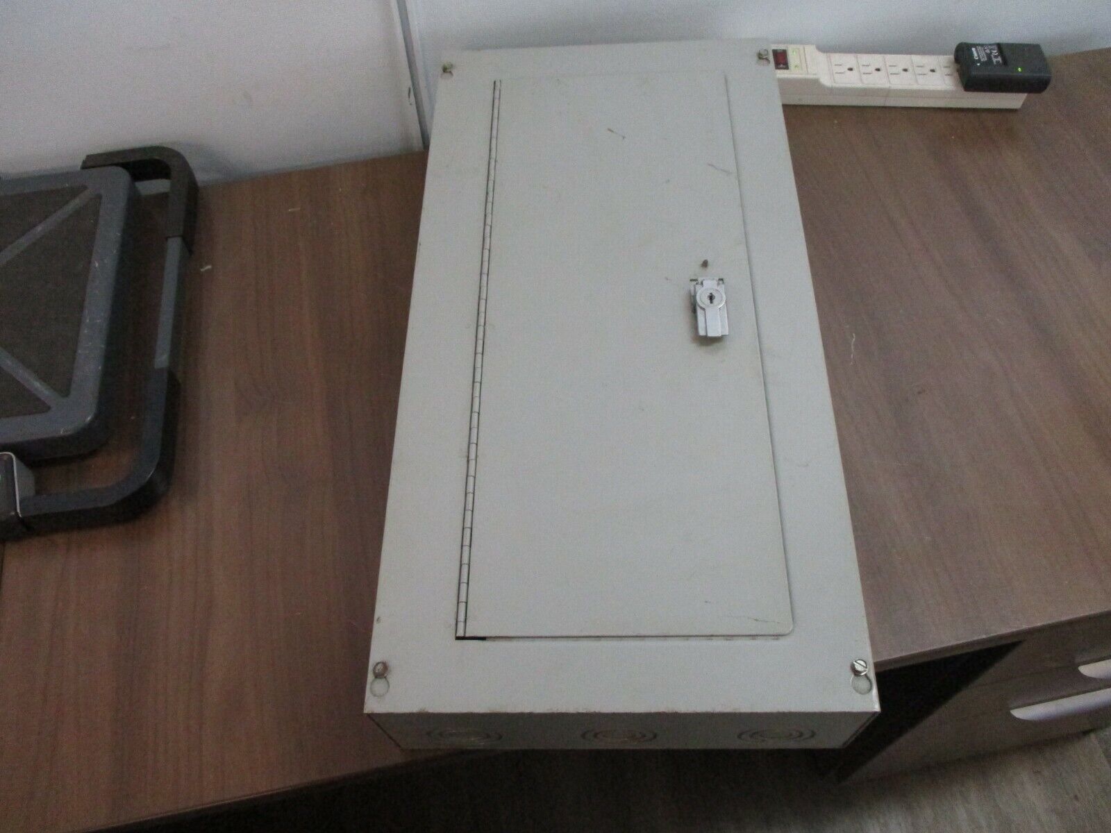 Milbank Type 1 Enclosure 12244-TC1S Size: 12x24x4" Used