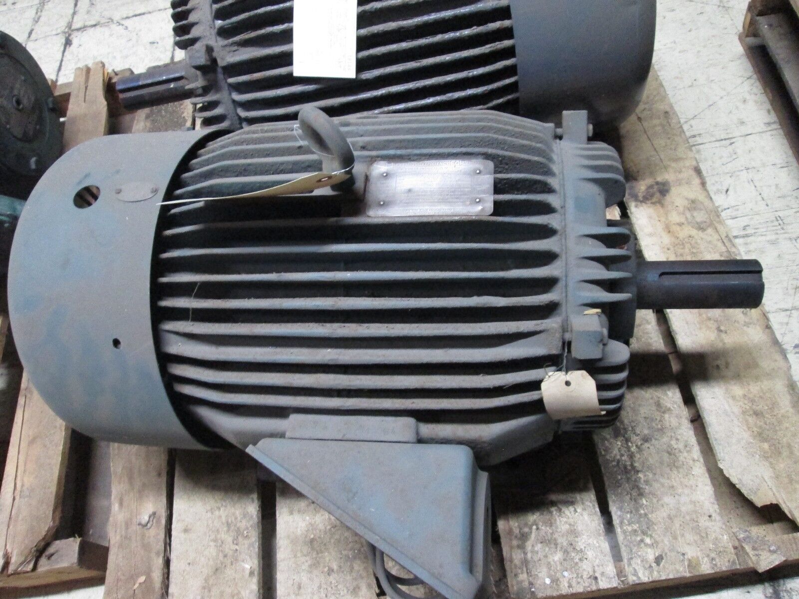 Toshiba AC Motor B0306FLF1U2H 30HP 1175RPM 230/460V 75.8/37.9A 60Hz Used