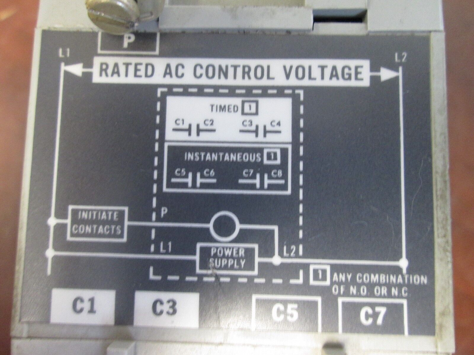 Allen-Bradley Solid State Relay 700-RTA00V000A1 120V Coil Used