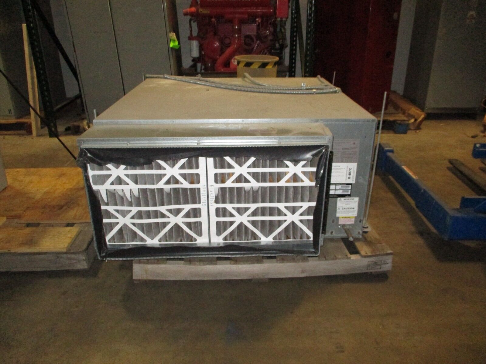 Liebert Mini-Mate2 MMD60K7A0ELB 16.4kW 460V 3Ph 60Hz MFD: 2010 Used