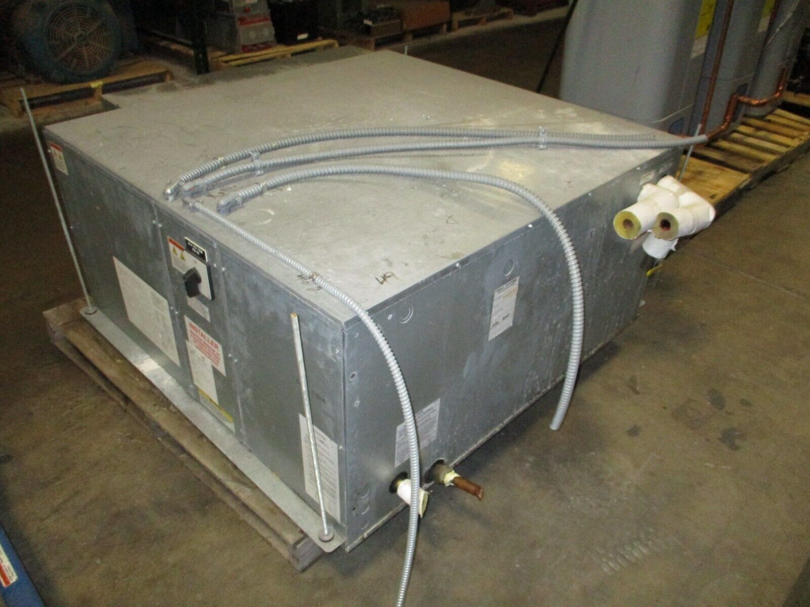 Liebert Mini-Mate2 MMD60K7A0ELB 16.4kW 460V 3Ph 60Hz MFD: 2010 Used