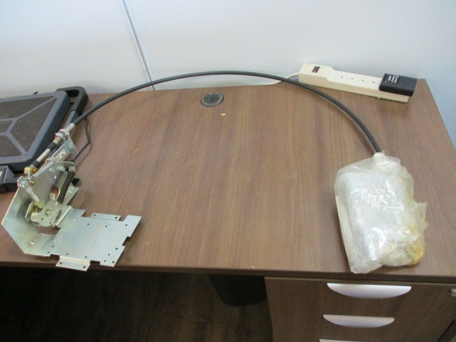 Allen-Bradley Cable Mechanism 1494C-CM3 Ser. B *No Box* New Surplus