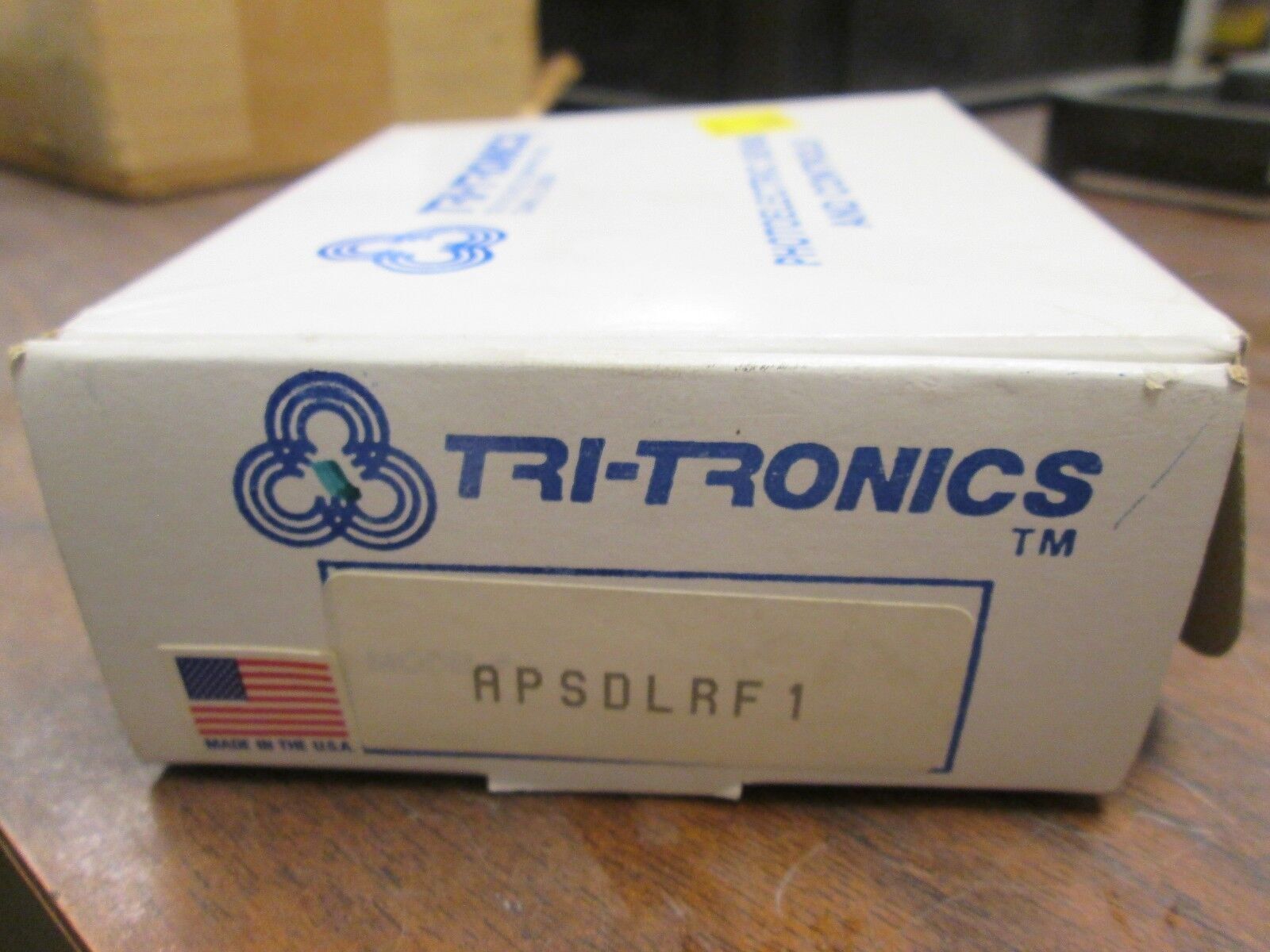Tri-Tronics Sensor APSDLRF1 New Surplus