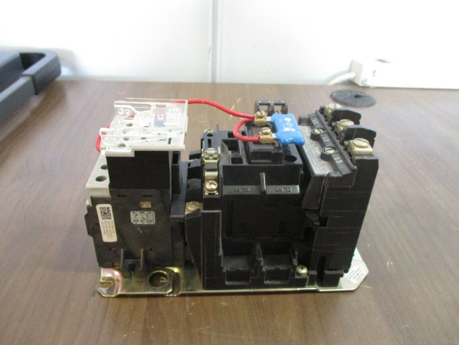 Allen-Bradley Size 1 Starter 509-BOD-7 Ser. B 592-EECC Overload 120V Coil Used