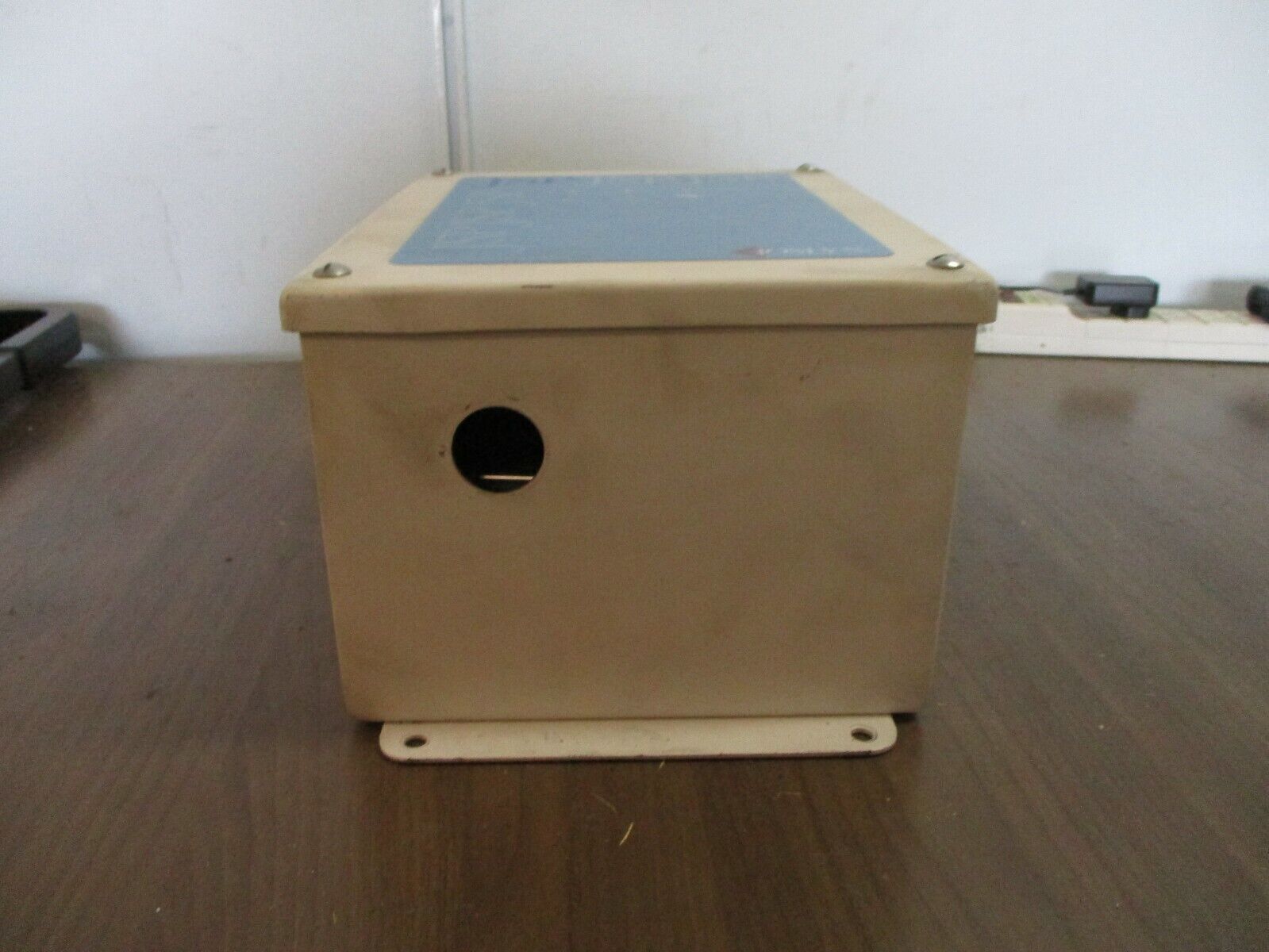 Joslyn Surge Suppressor JSP160-3Y480 277/480V 50-60Hz Type 4 Enclosure Used