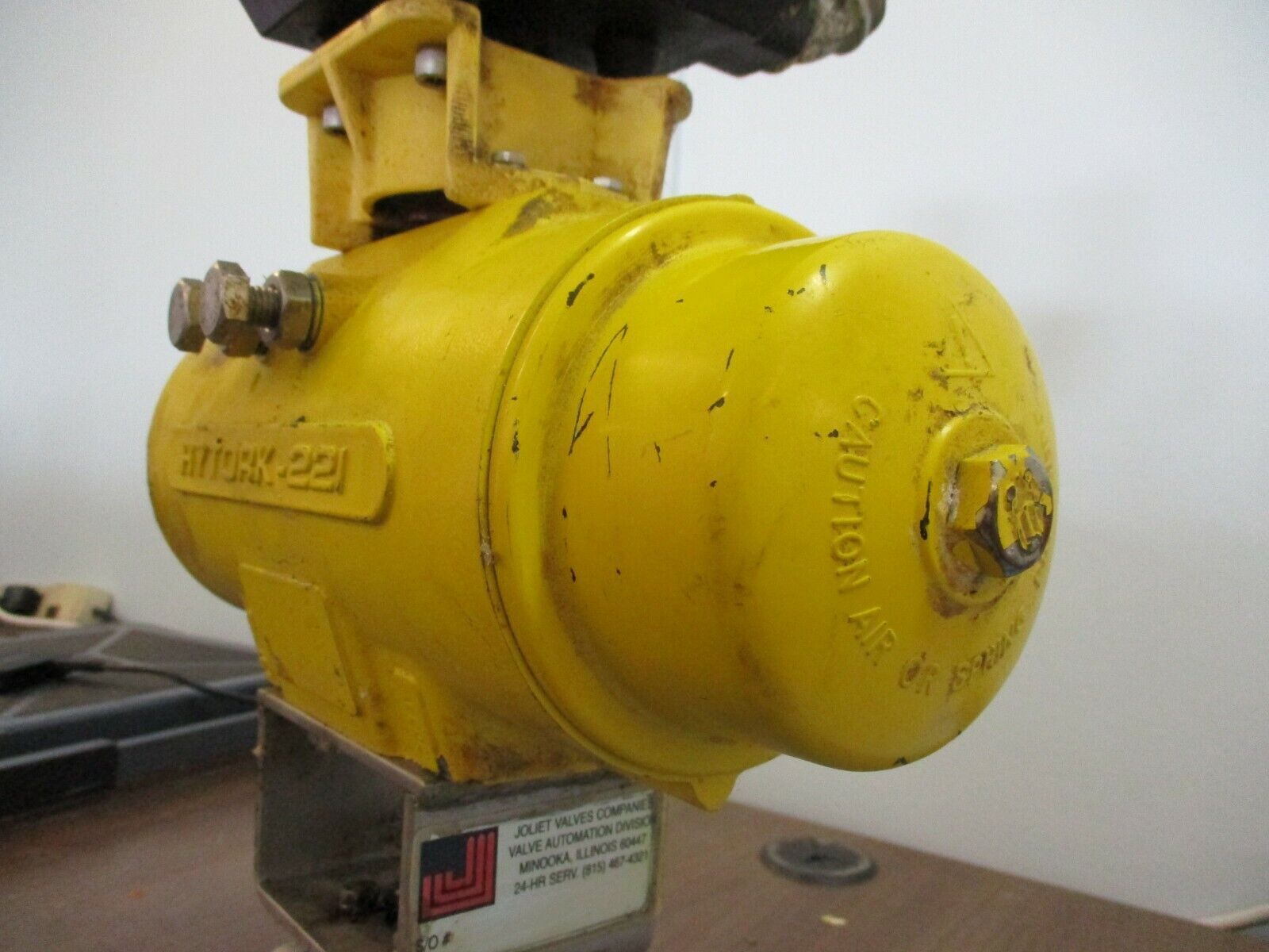 Hytork 221 Actuator w/ Accutrak Dual Display Monitor 116PSI Max Used