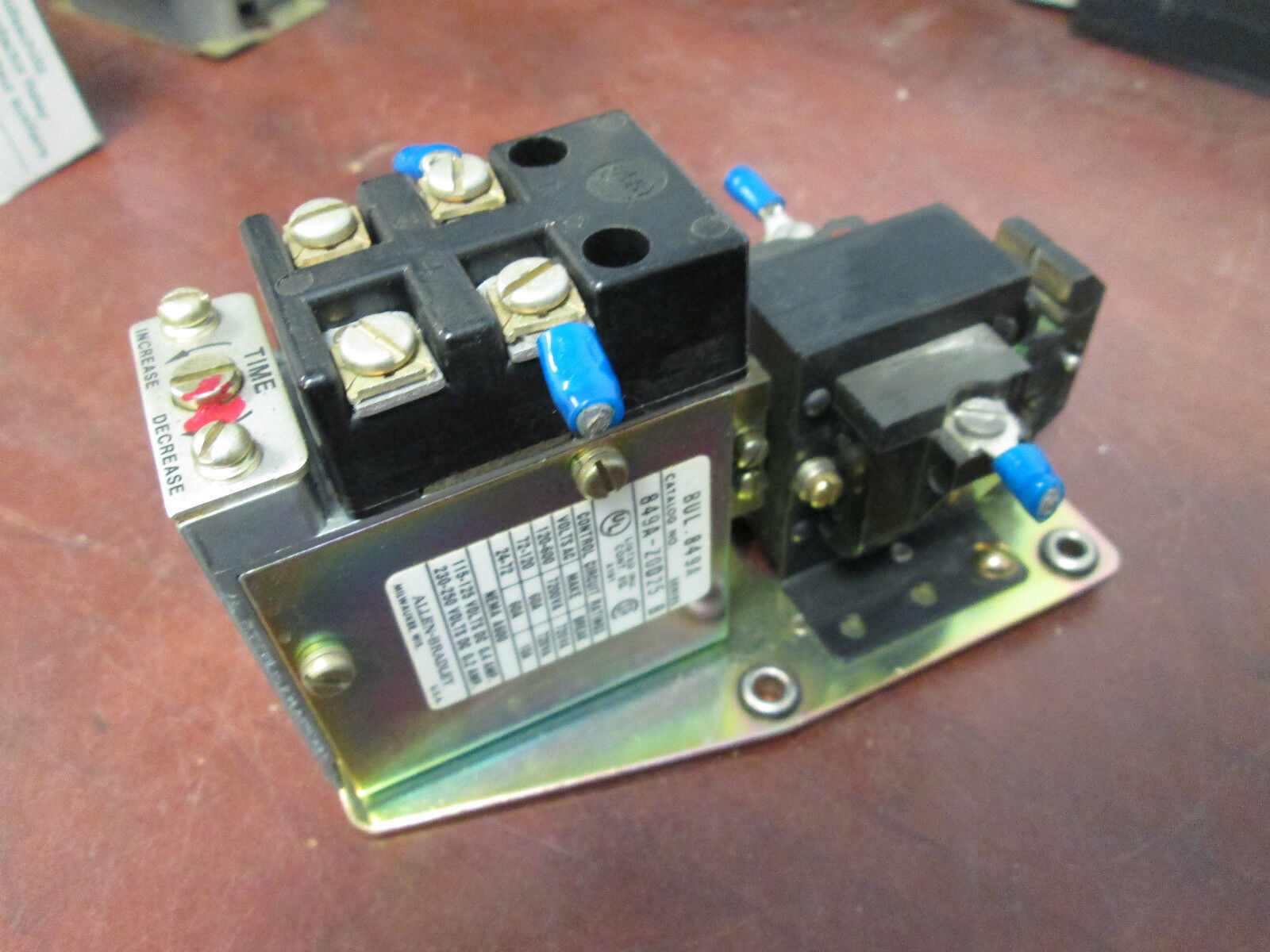 Allen-Bradley Pneumatic Timing Relay 849A-Z0D25 120V Coil Used