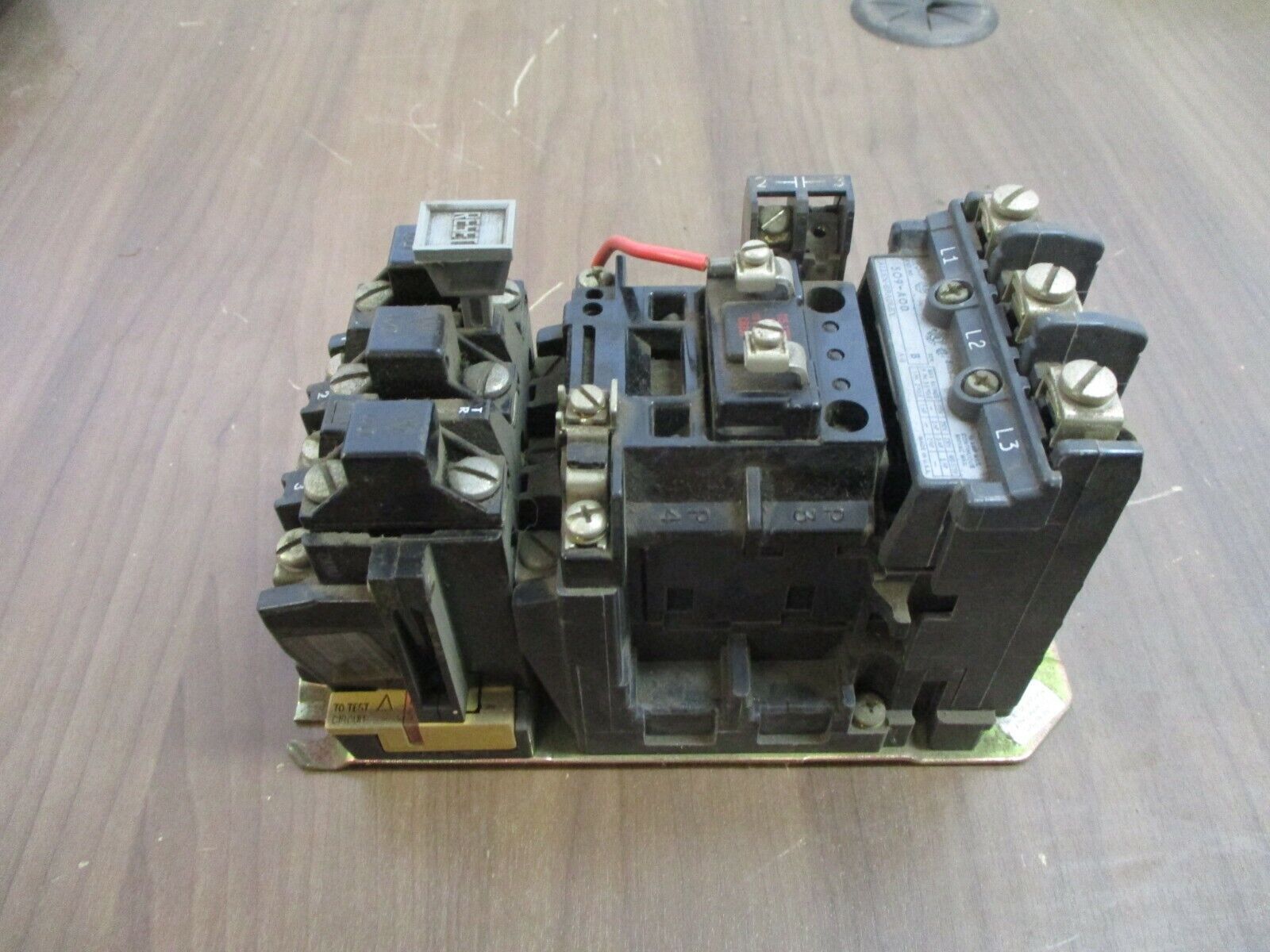Allen-Bradley Starter 509-AOD 115-120V Coil Size 0 600V Used