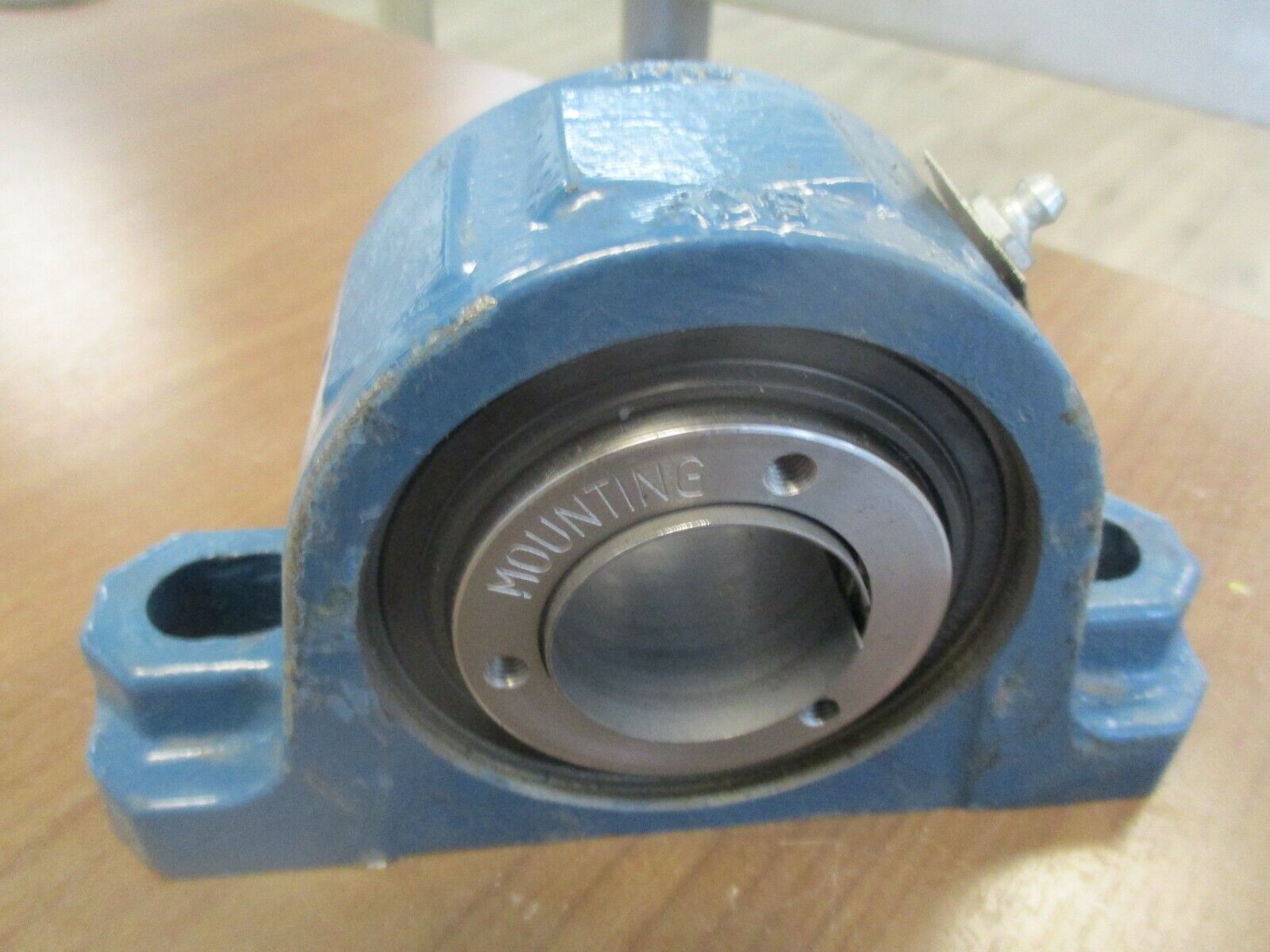 SKF Pillow Block Bearing SYR 1.1/2N Used