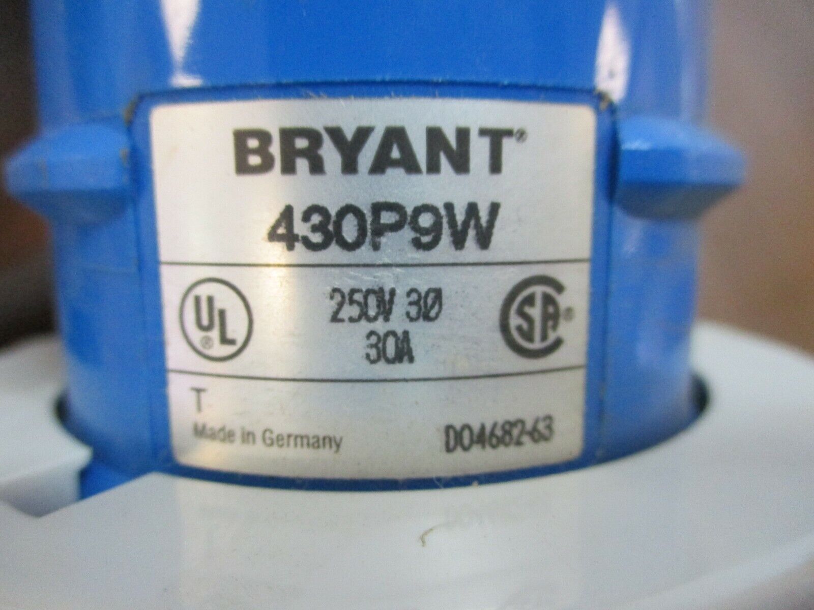 Bryant, Plug, part#:430P9W, 30A, 250V, 3Ph, used
