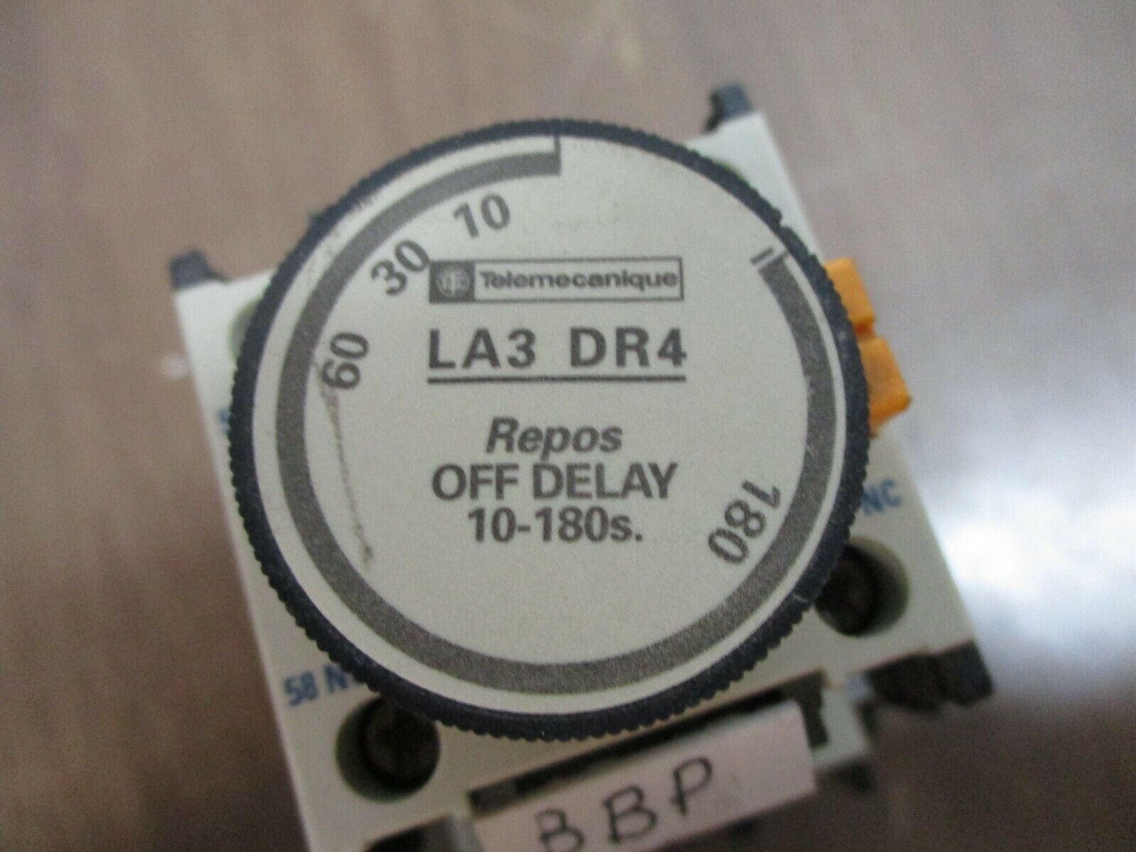 Telemecanique Time Delay Relay LA3 DR4 Off Delay: 10-180s 120V Coil 50A 600V