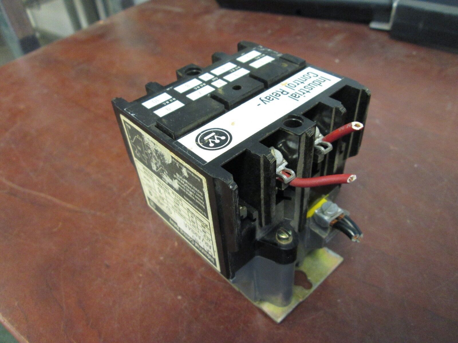Westinghouse Industrial Control Relay ARB4A 10A 480V Coil Used