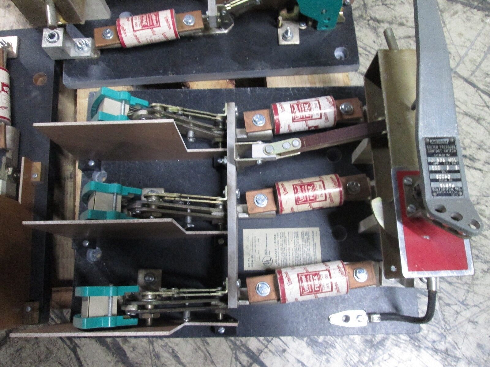 Boltswitch Bolted Pressure Contact Switch J 364 W0L 200A 3P 3W 600VAC Used