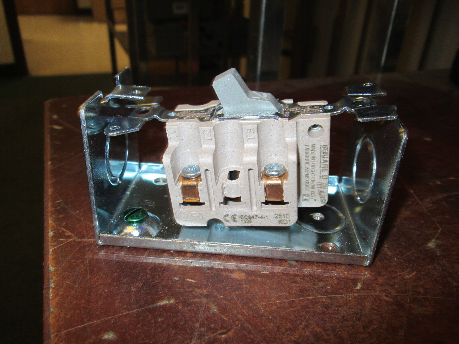 Square D Motor Starting Switch 2510KG1 Type 1 Enclosure New Surplus
